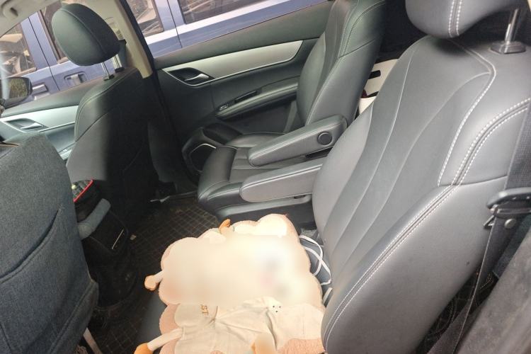 Used BYD Song MAX 2021 Upgraded Model 1.5T Automatic Prestige 6-Seater Left Rear Seat