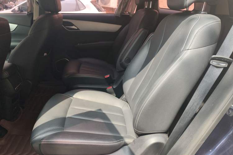 Used BYD Song MAX 2021 Upgraded Model 1.5T Automatic Luxury 6-Seater Left Rear Seat