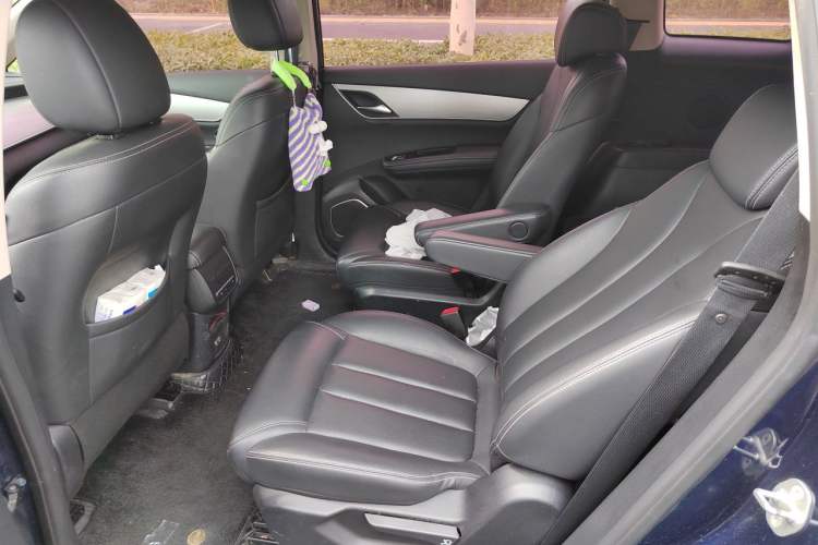 Used BYD Song MAX 2021 Upgraded Model 1.5T Automatic Prestige 6-Seater Left Rear Seat