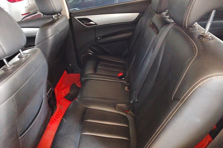 Used BYD Song MAX 2021 Upgraded Model 1.5T Automatic Luxury 7-Seater Left Rear Seat