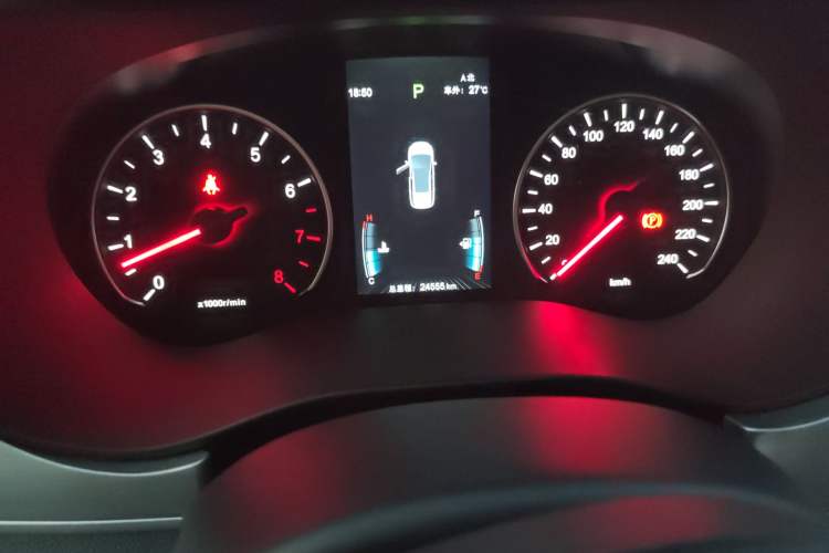 Used BYD Song MAX 2021 Upgraded Model 1.5T Automatic Prestige 7-Seater Odometer Close Up