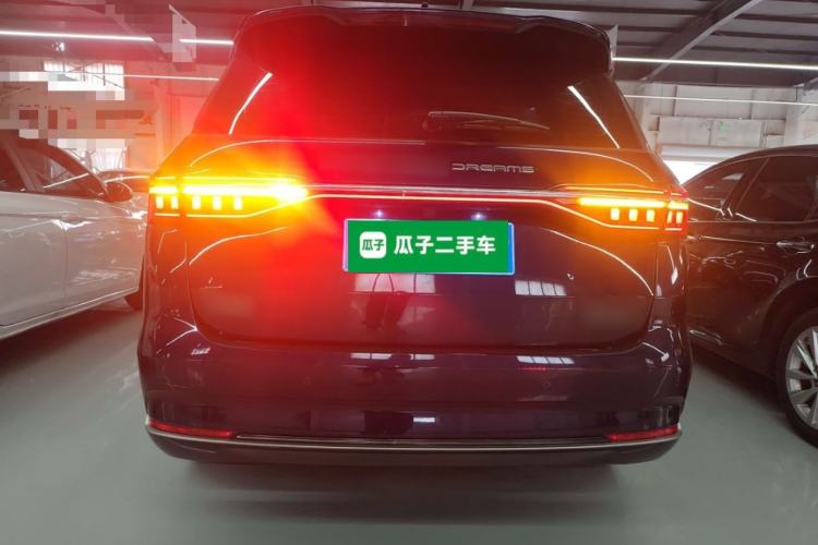 Used BYD Song MAX 2021 Upgraded Model 1.5T Automatic Luxury 7-Seater Rear