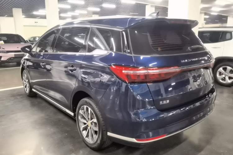 Used BYD Song MAX 2021 Upgraded Model 1.5T Automatic Luxury 7-Seater Rear Left 45 Deg