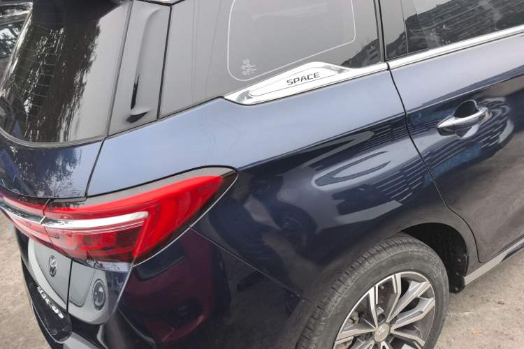 Used BYD Song MAX 2021 Upgraded Model 1.5T Automatic Luxury 7-Seater Rear Right 45 Deg