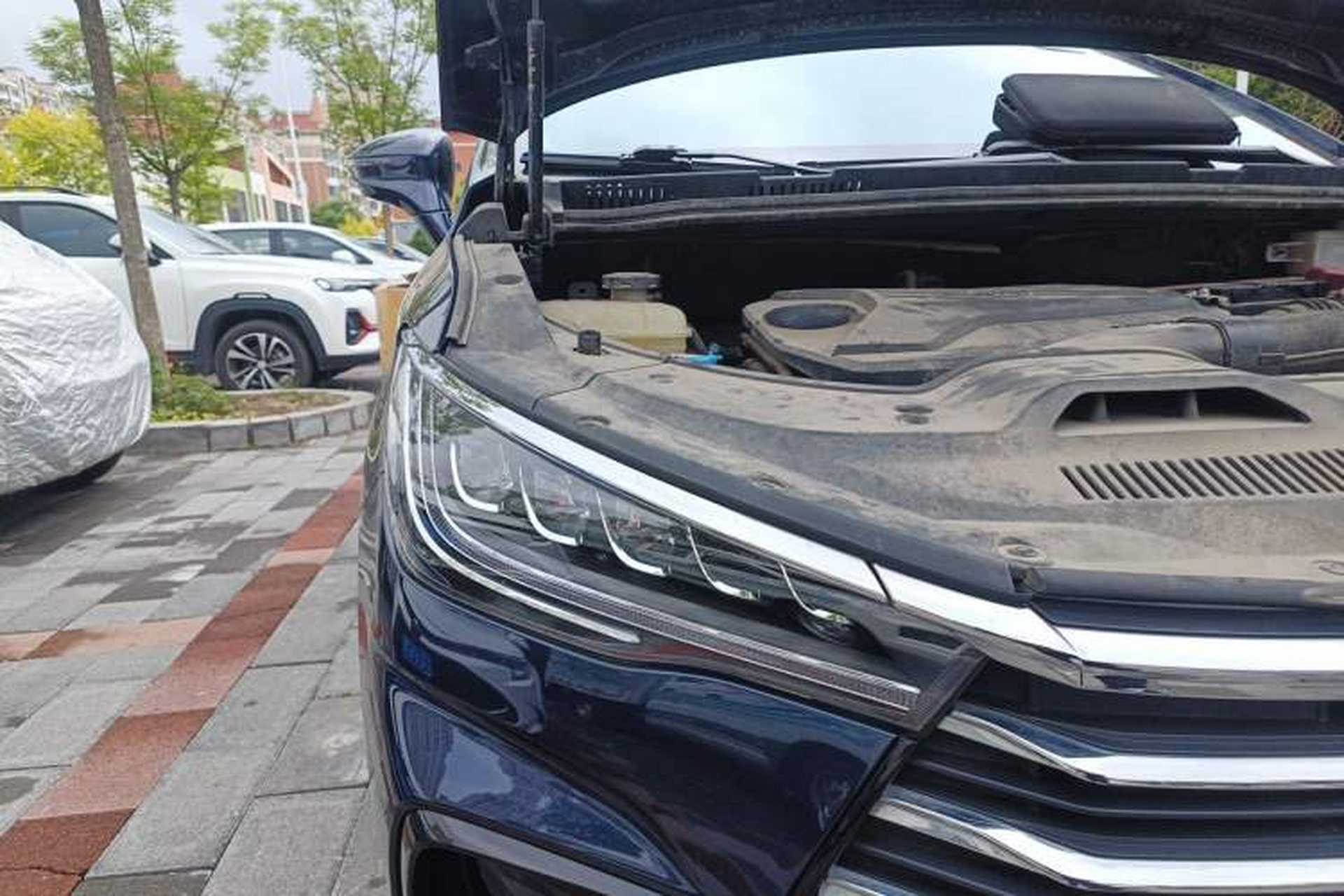 Used BYD Song MAX 2021 Upgraded Model 1.5T Automatic Luxury 7-Seater Right Front Headlight