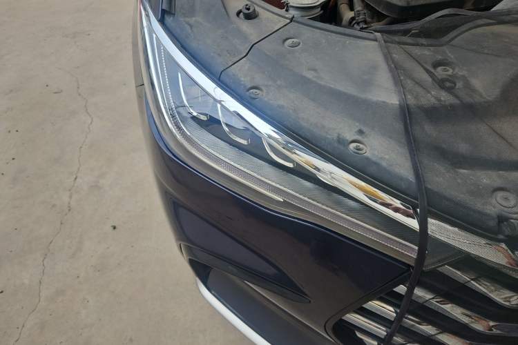 Used BYD Song MAX 2021 Upgraded Model 1.5T Automatic Luxury 7-Seater Right Front Headlight