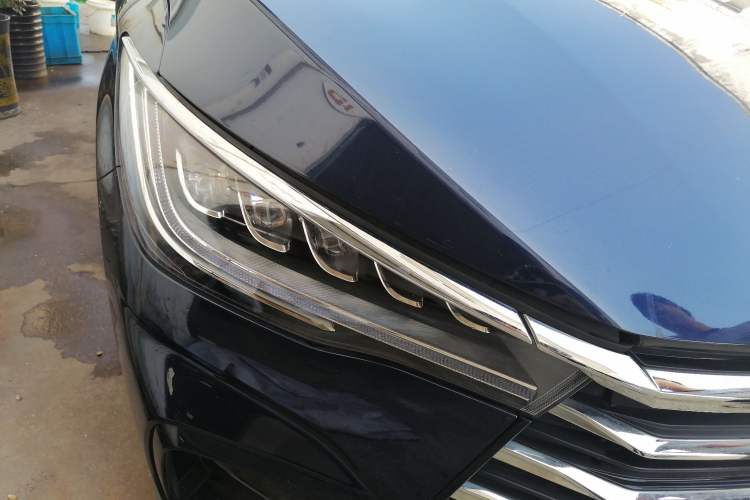Used BYD Song MAX 2021 Upgraded Model 1.5T Automatic Prestige 6-Seater Right Front Headlight