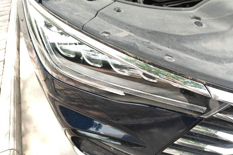 Used BYD Song MAX 2021 Upgraded Model 1.5T Automatic Prestige 7-Seater Right Front Headlight