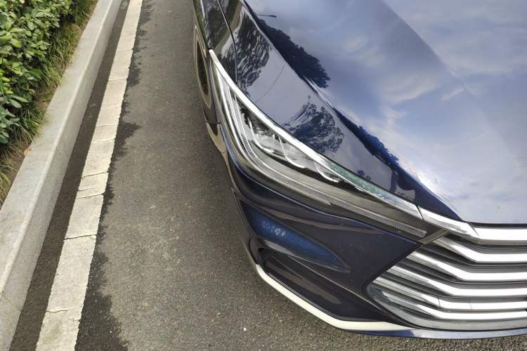Used BYD Song MAX 2021 Upgraded Model 1.5T Automatic Prestige 6-Seater Right Front Headlight