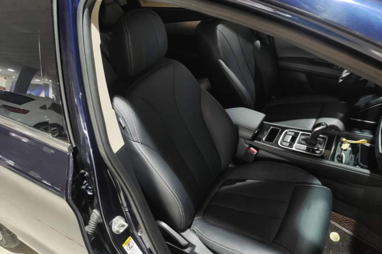 Used BYD Song MAX 2021 Upgraded Model 1.5T Automatic Luxury 7-Seater Right Front Seat