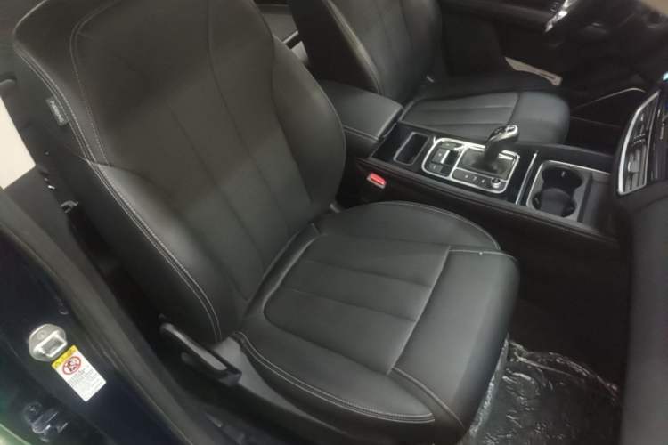 Used BYD Song MAX 2021 Upgraded Model 1.5T Automatic Luxury 7-Seater Right Front Seat