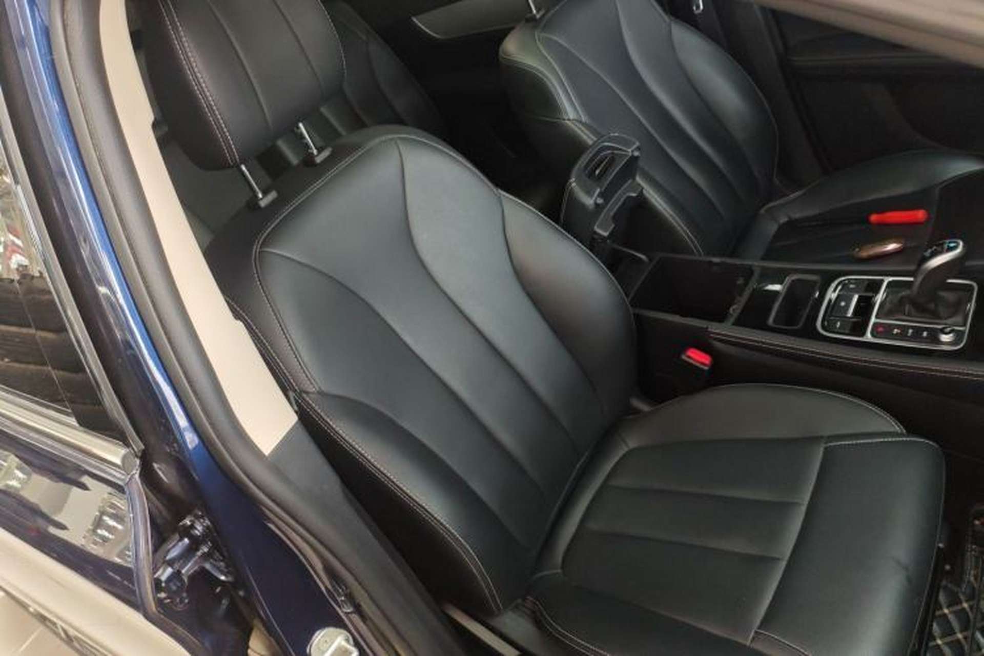 Used BYD Song MAX 2021 Upgraded Model 1.5T Automatic Prestige 7-Seater Right Front Seat