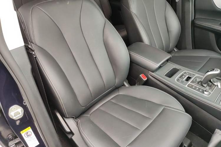Used BYD Song MAX 2021 Upgraded Model 1.5T Automatic Luxury 7-Seater Right Front Seat