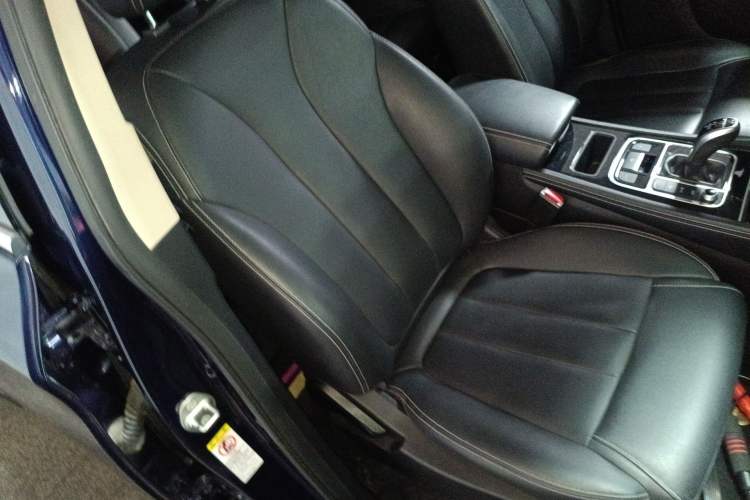 Used BYD Song MAX 2021 Upgraded Model 1.5T Automatic Prestige 6-Seater Right Front Seat