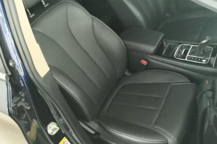 Used BYD Song MAX 2021 Upgraded Model 1.5T Automatic Luxury 6-Seater Right Front Seat