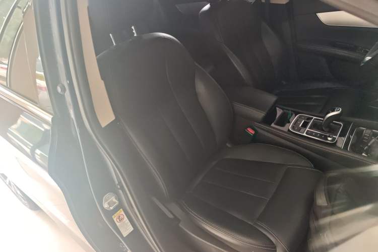 Used BYD Song MAX 2021 Upgraded Model 1.5T Automatic Luxury 7-Seater Right Front Seat