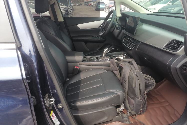 Used BYD Song MAX 2021 Upgraded Model 1.5T Automatic Luxury 7-Seater Right Front Seat