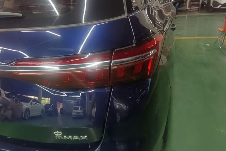 Used BYD Song MAX 2021 Upgraded Model 1.5T Automatic Luxury 7-Seater Right Rear Taillight