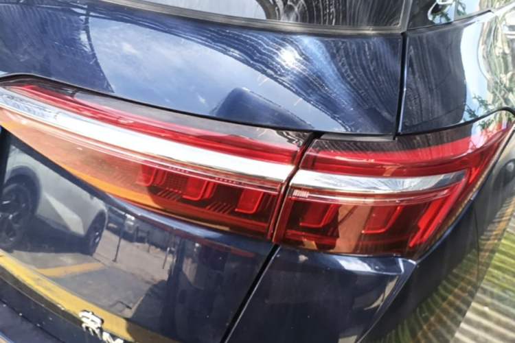 Used BYD Song MAX 2021 Upgraded Model 1.5T Automatic Prestige 7-Seater Right Rear Taillight