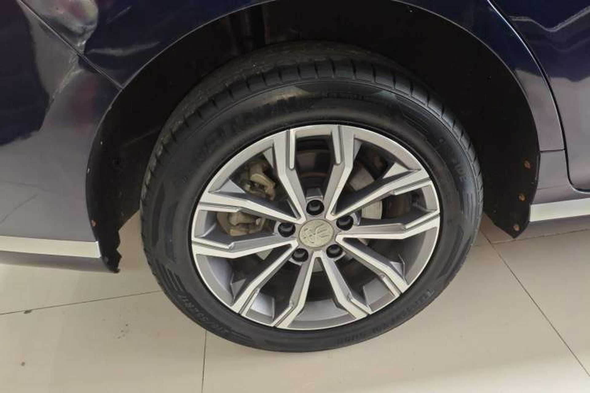 Used BYD Song MAX 2021 Upgraded Model 1.5T Automatic Prestige 7-Seater Right Rear Wheel Hub