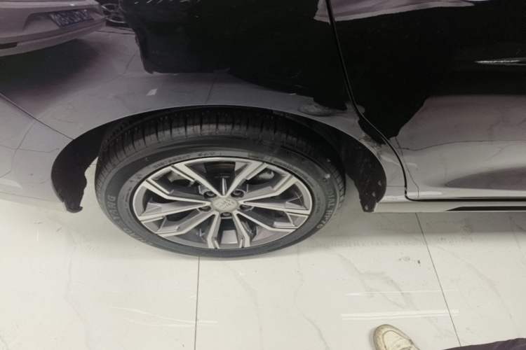 Used BYD Song MAX 2021 Upgraded Model 1.5T Automatic Luxury 7-Seater Right Rear Wheel Hub