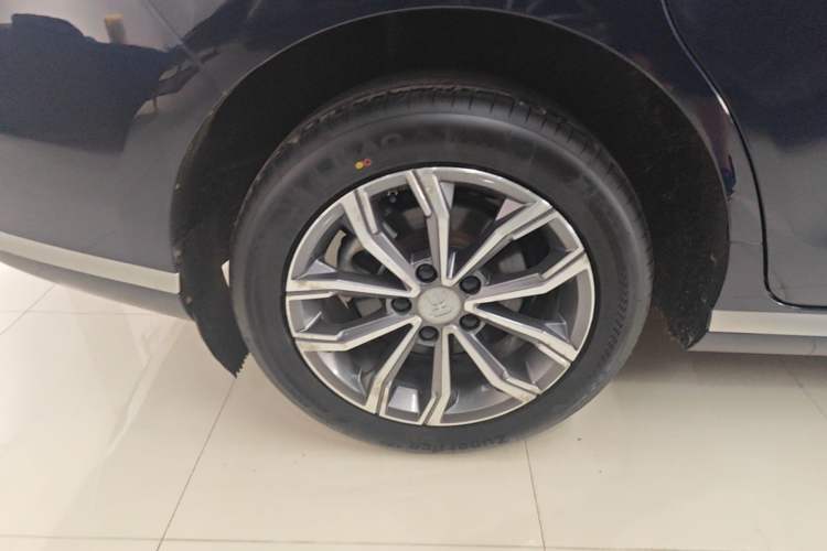 Used BYD Song MAX 2021 Upgraded Model 1.5T Automatic Flagship 7-Seater Right Rear Wheel Hub