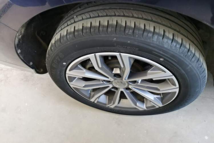 Used BYD Song MAX 2021 Upgraded Model 1.5T Automatic Luxury 7-Seater Right Rear Wheel Hub