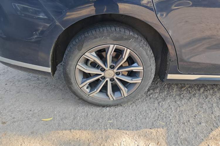 Used BYD Song MAX 2021 Upgraded Model 1.5T Automatic Luxury 7-Seater Right Rear Wheel Hub