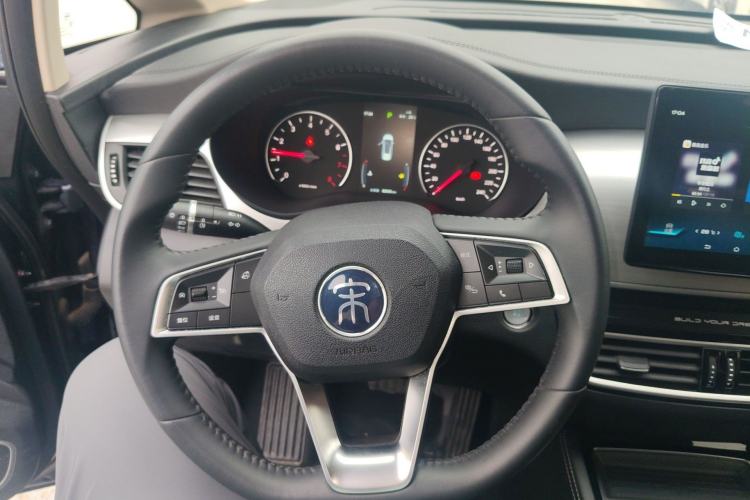 Used BYD Song MAX 2021 Upgraded Model 1.5T Automatic Luxury 6-Seater Steering Wheel