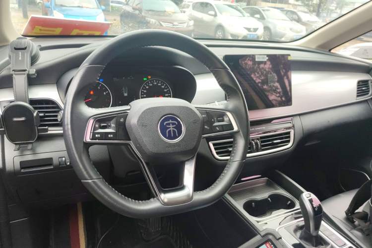 Used BYD Song MAX 2021 Upgraded Model 1.5T Automatic Luxury 7-Seater Steering Wheel
