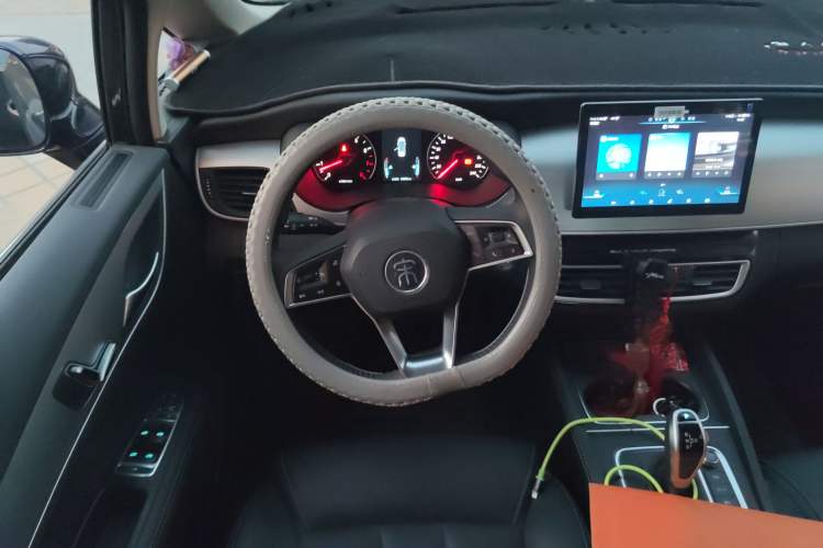 Used BYD Song MAX 2021 Upgraded Model 1.5T Automatic Prestige 7-Seater Steering Wheel