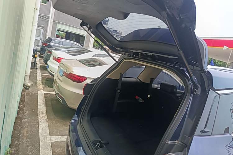 Used BYD Song MAX 2021 Upgraded Model 1.5T Automatic Prestige 7-Seater Trunk