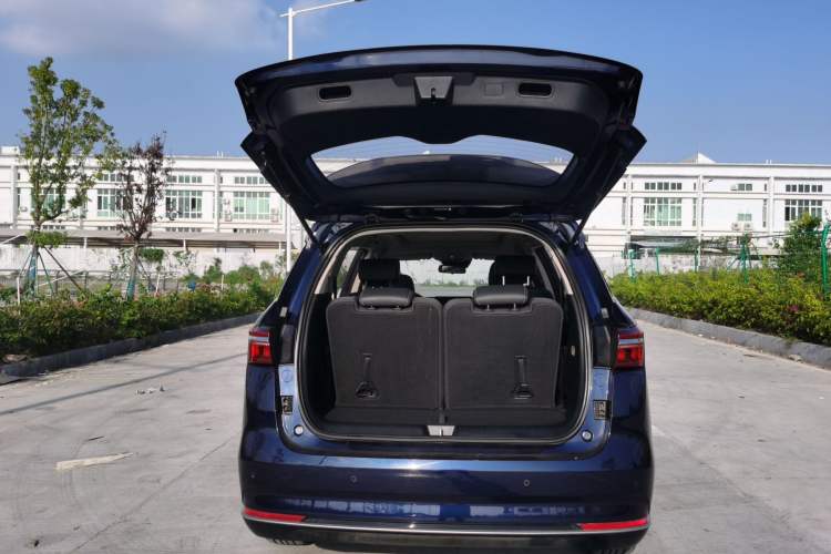 Used BYD Song MAX 2021 Upgraded Model 1.5T Automatic Flagship Version with 6 Seats Trunk