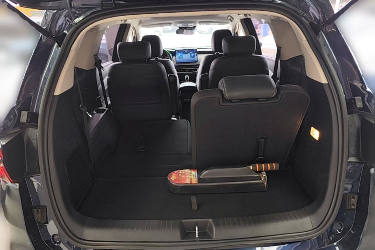 Used BYD Song MAX 2021 Upgraded Model 1.5T Automatic Flagship Version with 6 Seats Trunk