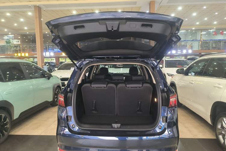 Used BYD Song MAX 2021 Upgraded Model 1.5T Automatic Luxury 7-Seater Trunk