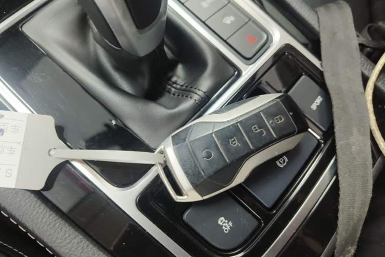 Used BYD Song MAX 2021 Upgraded Model 1.5T Automatic Luxury 7-Seater Vehicle Key