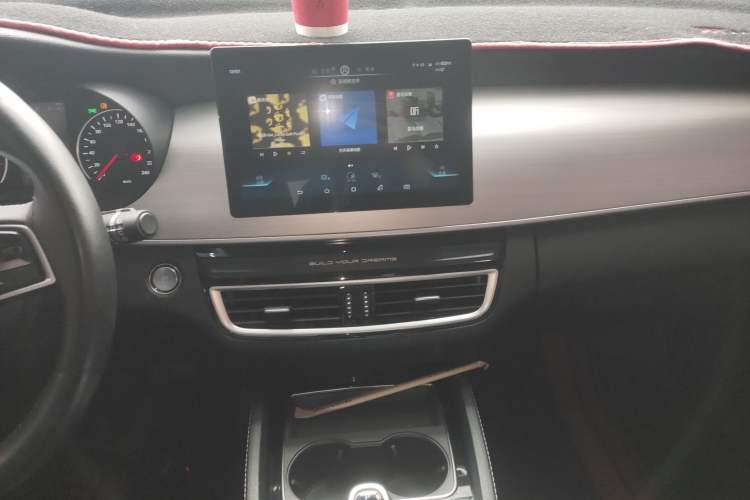 Used BYD Song MAX 2021 Upgraded Model 1.5T Automatic Luxury 7-Seater Audio And AC Panel