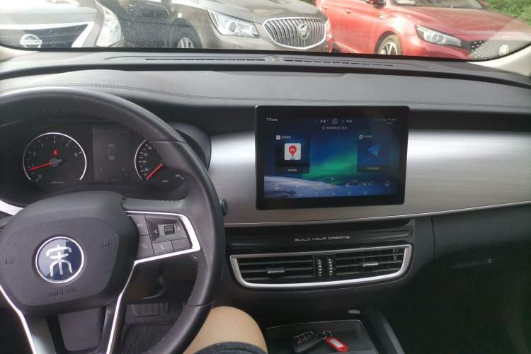 Used BYD Song MAX 2021 Upgraded Model 1.5T Automatic Luxury 7-Seater Center Console