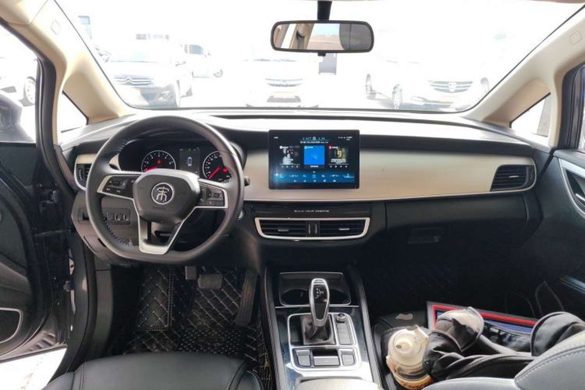 Used BYD Song MAX 2021 Upgraded Model 1.5T Automatic Luxury 7-Seater Center Console