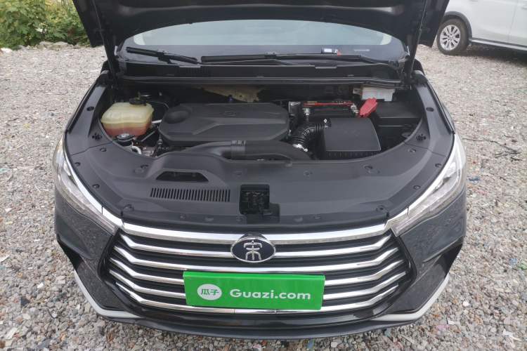 Used BYD Song MAX 2021 Upgraded Model 1.5T Automatic Luxury 7-Seater Engine Bay