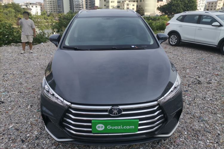 Used BYD Song MAX 2021 Upgraded Model 1.5T Automatic Luxury 7-Seater Front