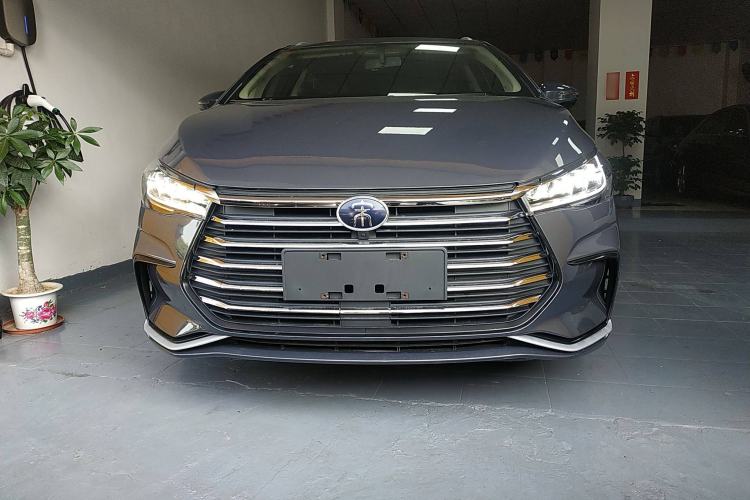 Used BYD Song MAX 2021 Upgraded Model 1.5T Automatic Luxury 7-Seater Front