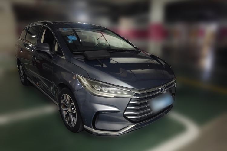 Used BYD Song MAX 2021 Upgraded Model 1.5T Automatic Luxury 7-Seater Front Right 45 Deg