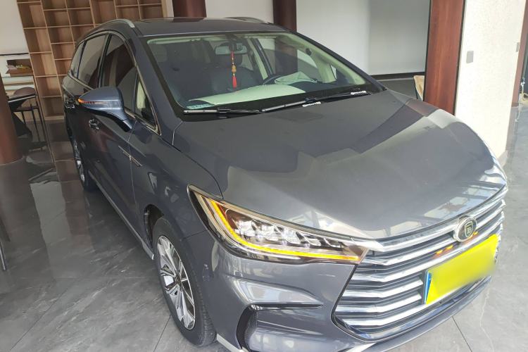 Used BYD Song MAX 2021 Upgraded Model 1.5T Automatic Luxury 7-Seater Front Right 45 Deg