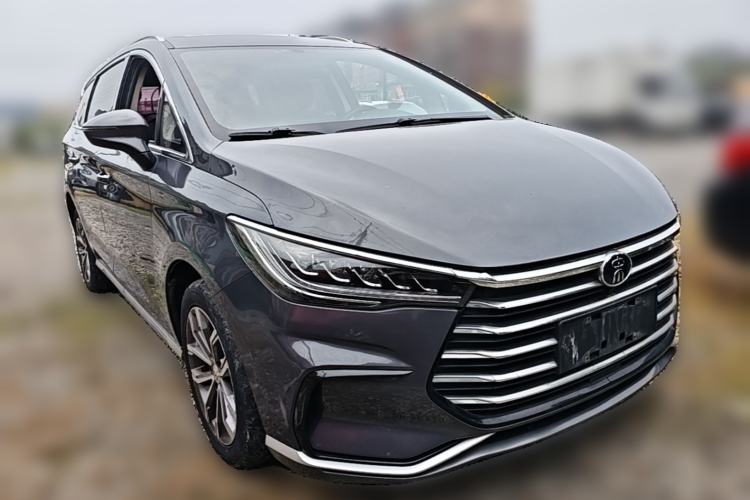 Used BYD Song MAX 2021 Upgraded Model 1.5T Automatic Luxury 7-Seater Front Right 45 Deg