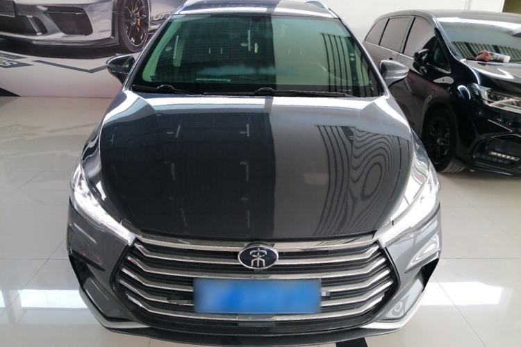 Used BYD Song MAX 2021 Upgraded Model 1.5T Automatic Luxury 7-Seater Front