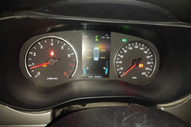 Used BYD Song MAX 2021 Upgraded Model 1.5T Automatic Luxury 7-Seater Instrument Cluster