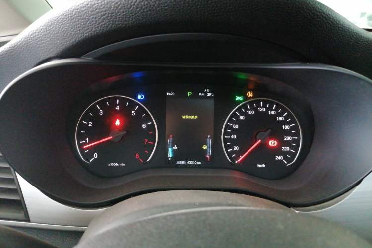 Used BYD Song MAX 2021 Upgraded Model 1.5T Automatic Luxury 7-Seater Instrument Cluster