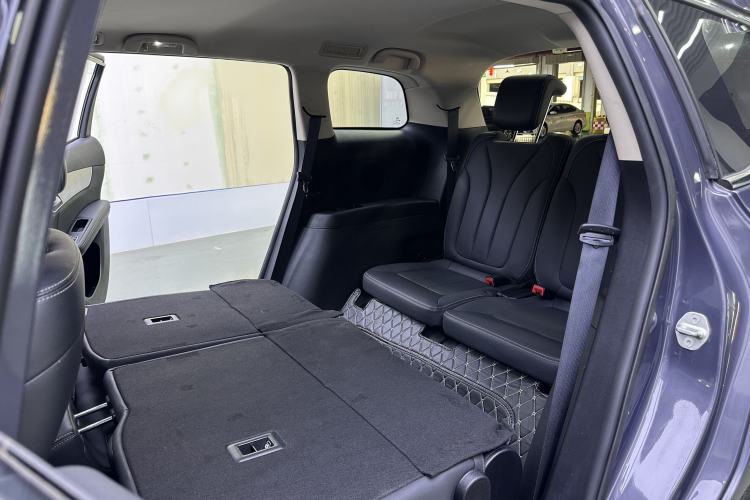 Used BYD Song MAX 2021 Upgraded Model 1.5T Automatic Luxury 7-Seater Interior 4