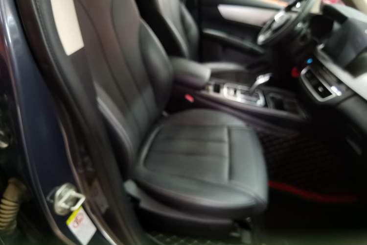 Used BYD Song MAX 2021 Upgraded Model 1.5T Automatic Luxury 7-Seater Interior 8